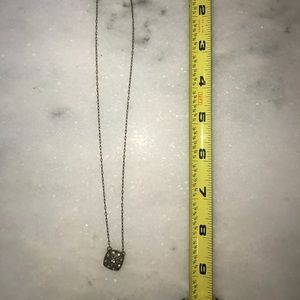 Vintage-looking necklace